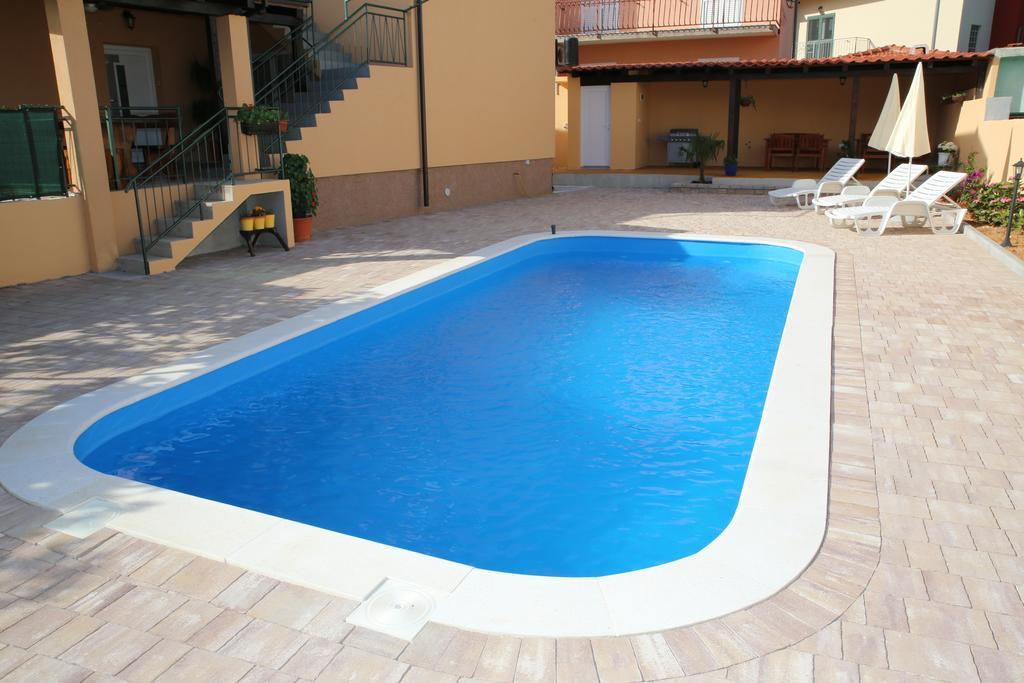 Apartmani Sprljan Vodice Buitenkant foto